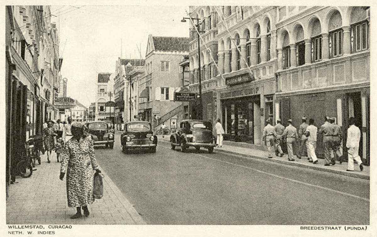 Willemstad. Panorama of town street