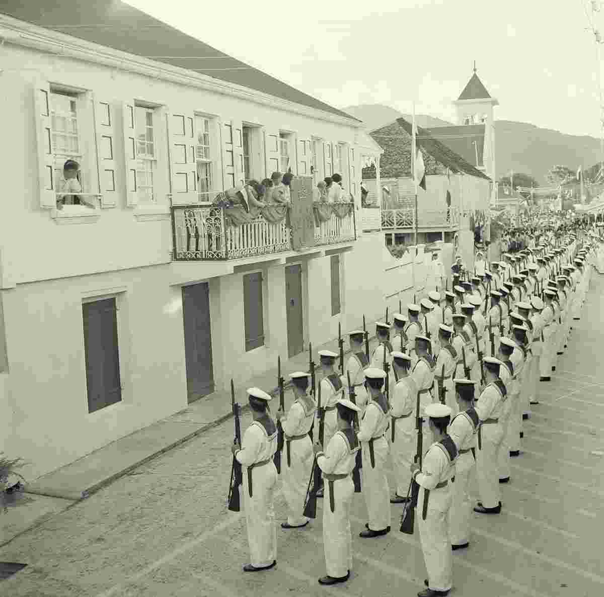Philipsburg. Royal couple on their way to the lieutenant governor's house, 1955