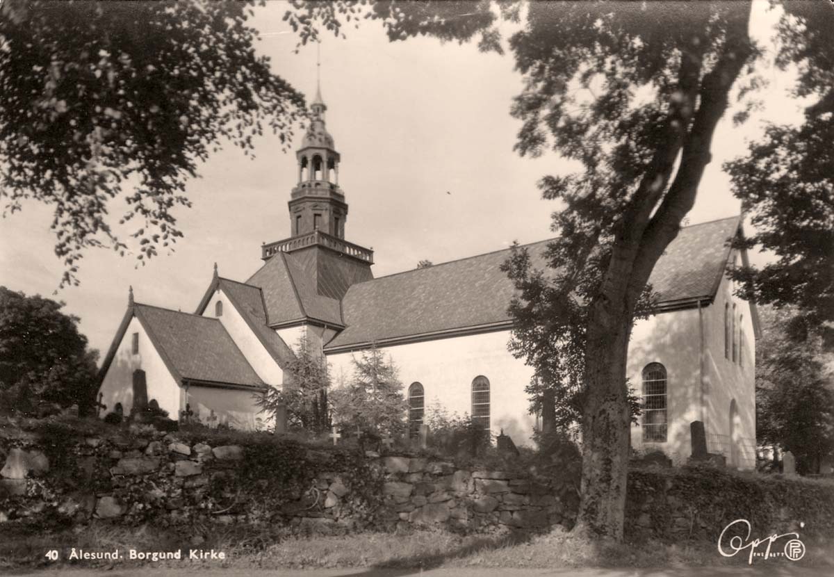 Ålesund. Borgund Church, 1940s