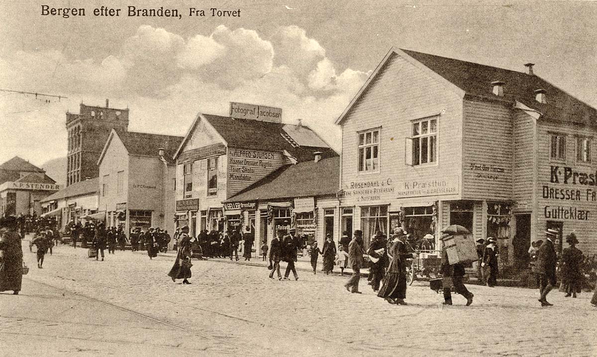 Bergen. Torgallmenningen - Main square of city. Etter brannen i 1916
