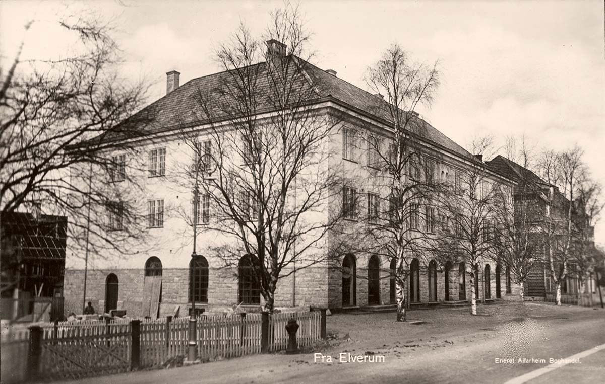 Elverum. Panorama of city building, between 1920 and 1930