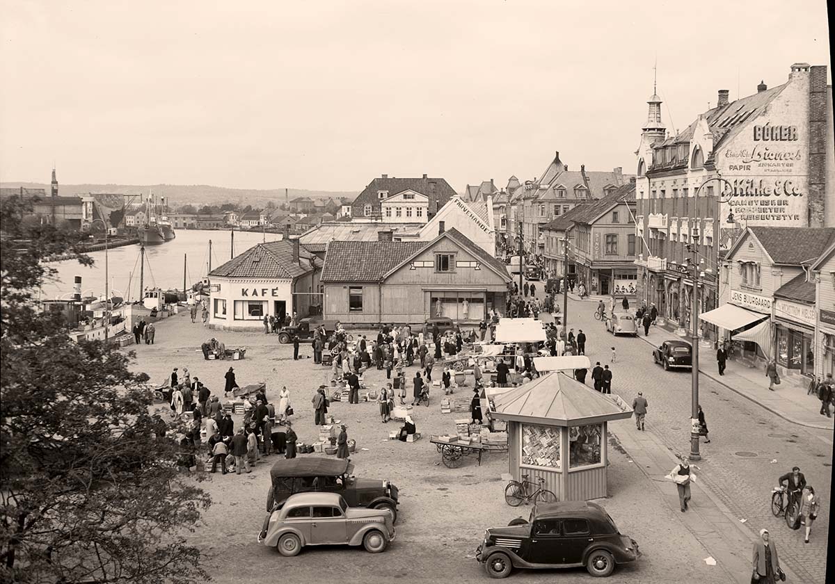 Fredrikstad. Panorama of the city street, between 1940 and 1950