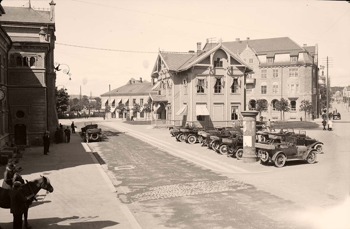 Hamar. City square, between 1900 and 1950