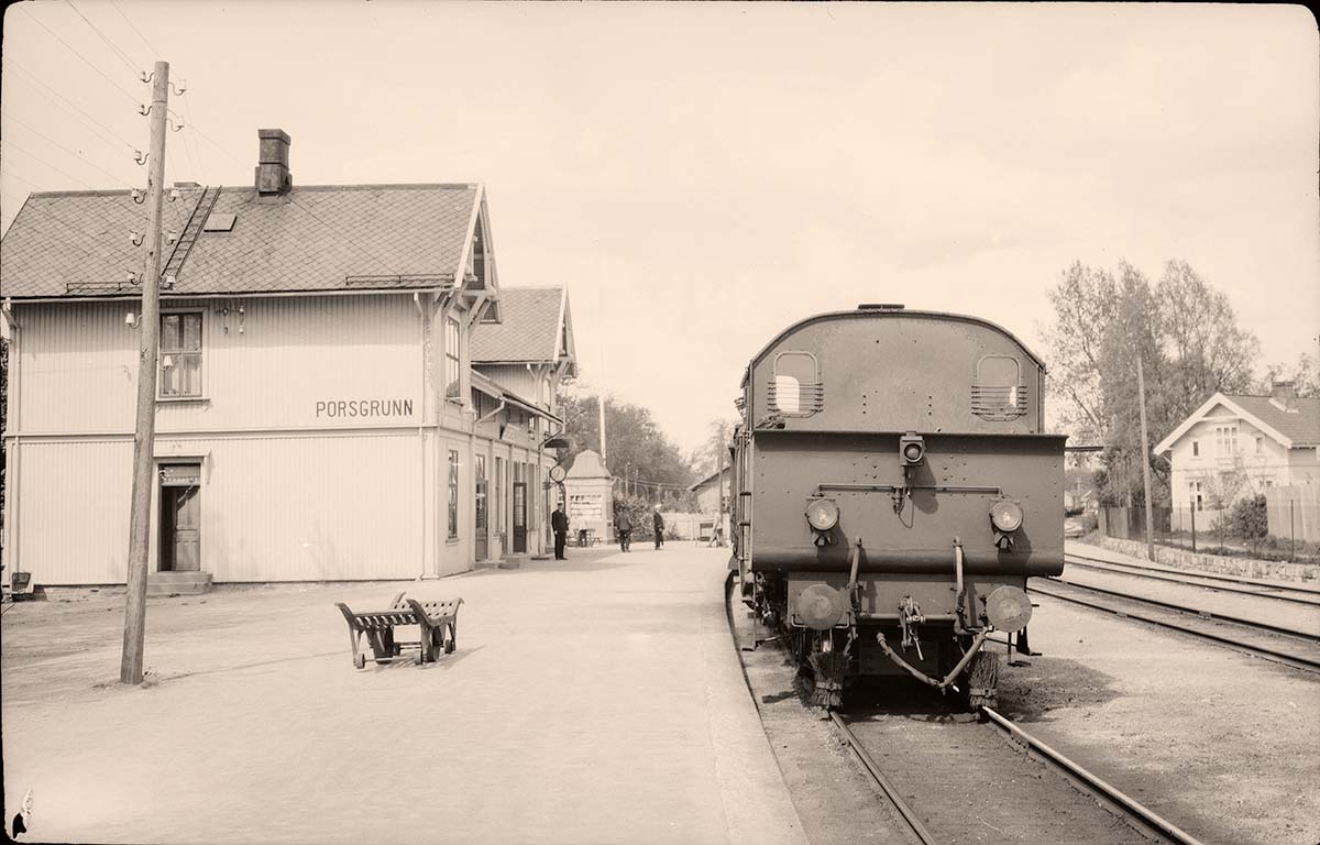 Porsgrunn. Railway Station, between 1900 and 1950