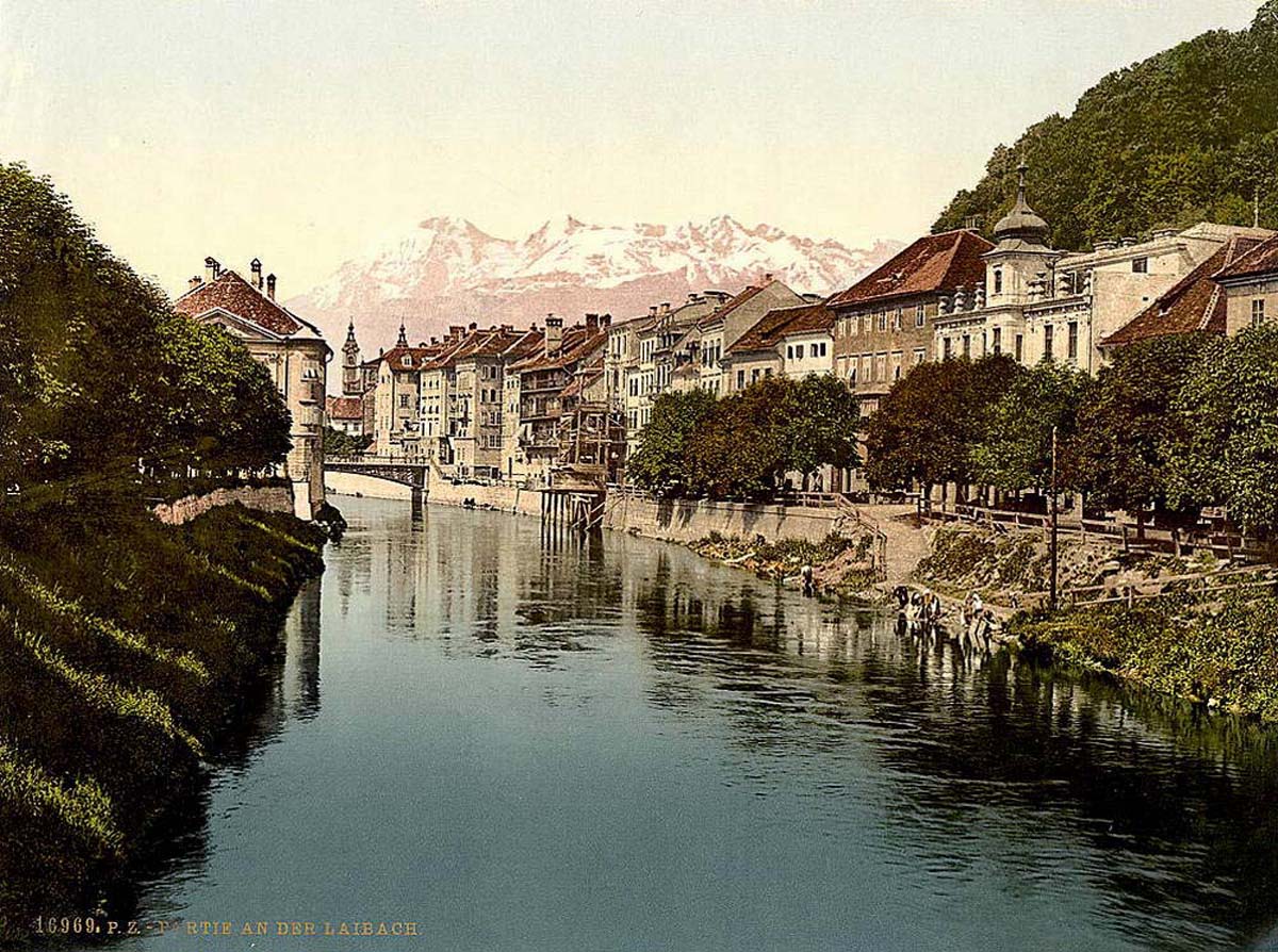 Ljubljana. View of Šentjakobskega with Šuštarskemu Bridge