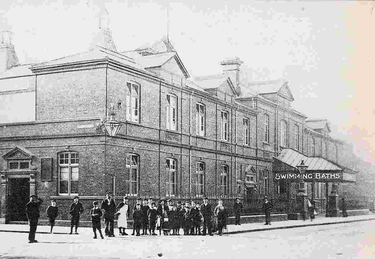 Swindon. Swimming Baths, Faringdon Road, 1905