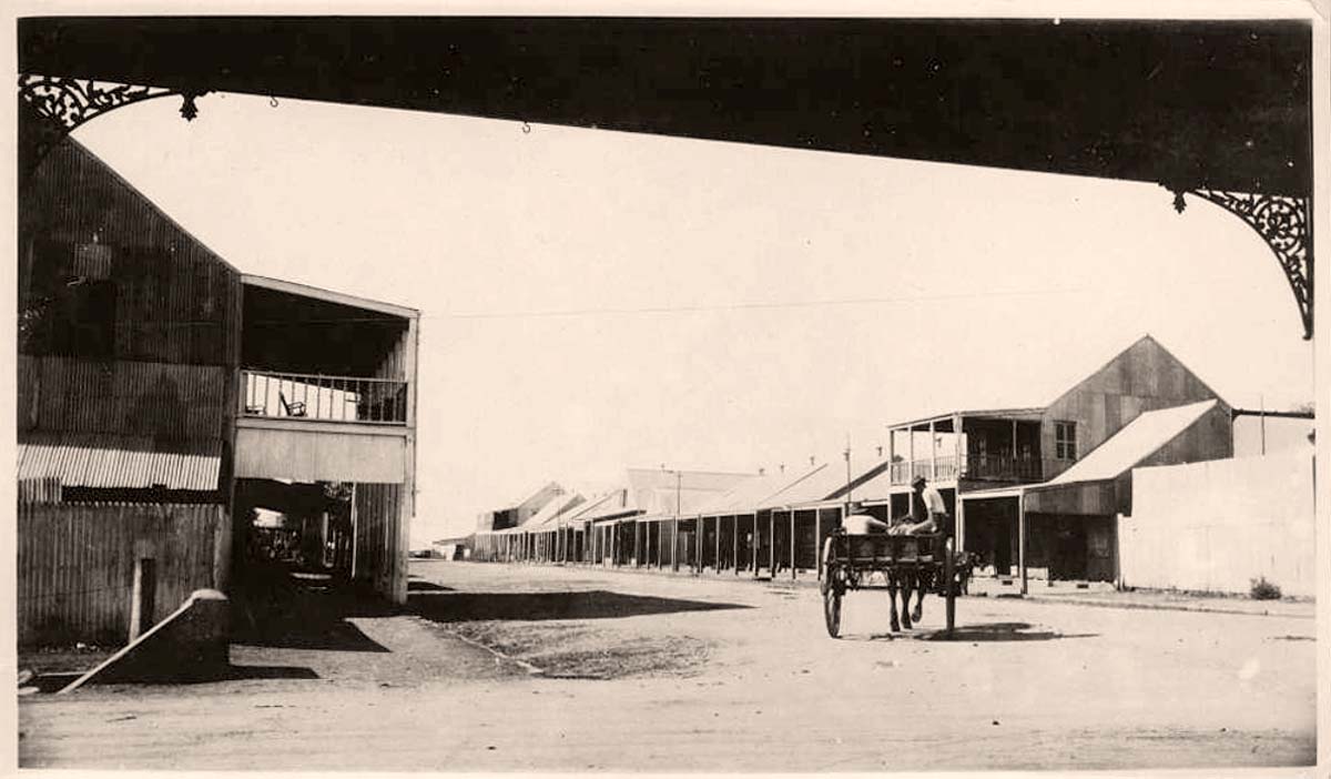 Darwin. Chinatown - Horse and dray on the street, 1900