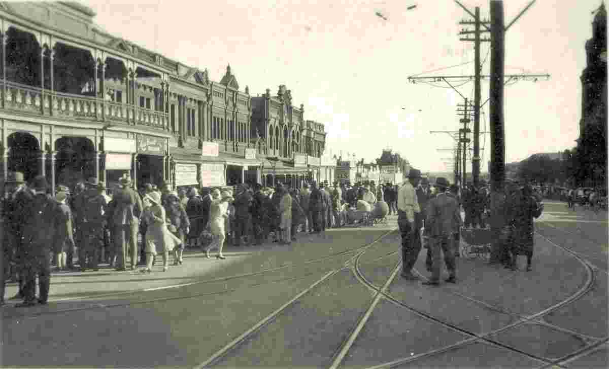 Kalgoorlie. Looking south west down Hannan Street, 1930