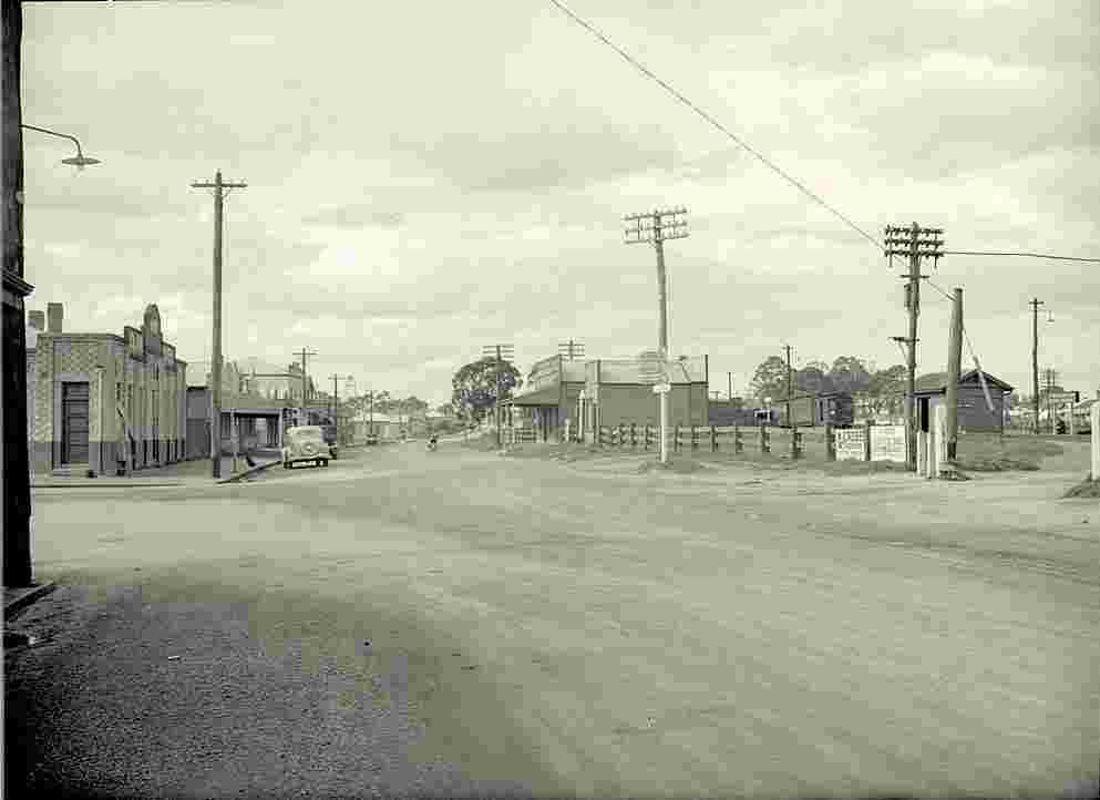 La Trobe. Station Yard, Club Hotel and Homes, Moe