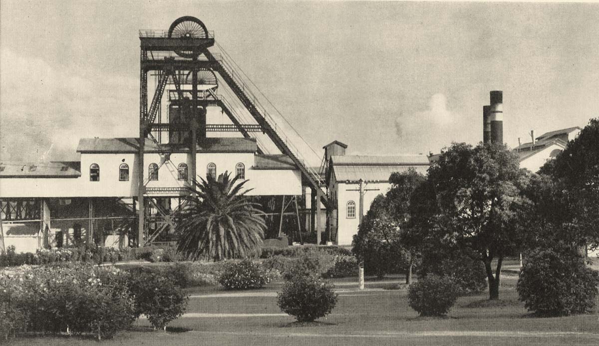 Lake Macquarie. Belmont - John Darling Colliery