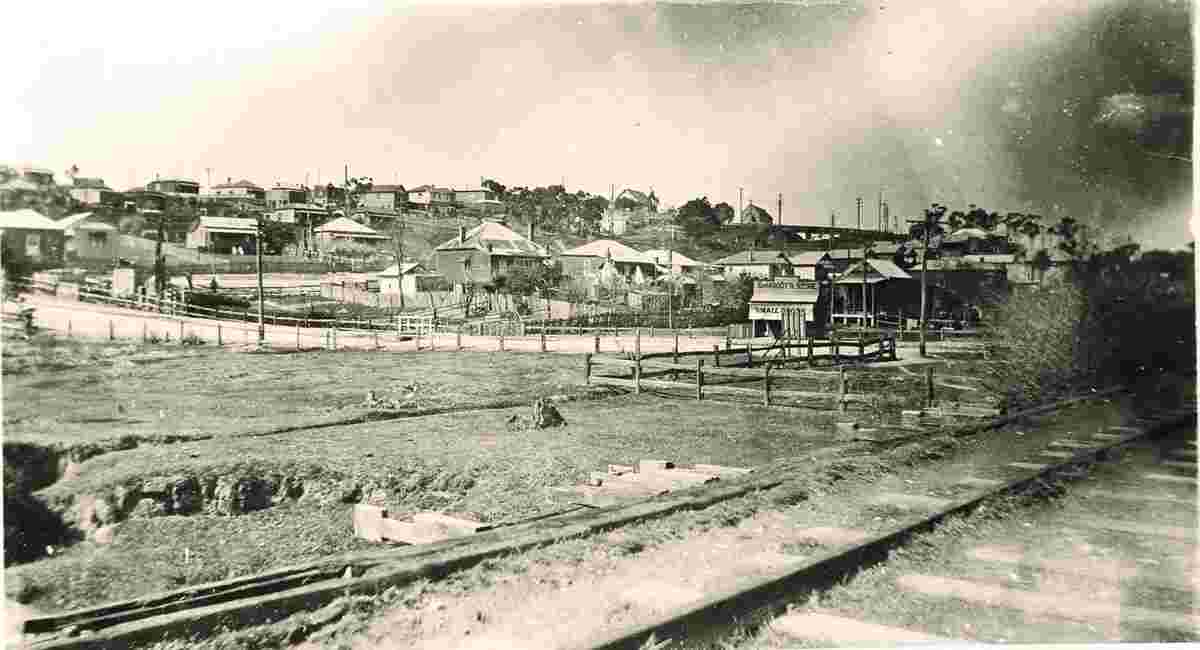 Lake Macquarie. Cardiff - Thomas and Mary Streets