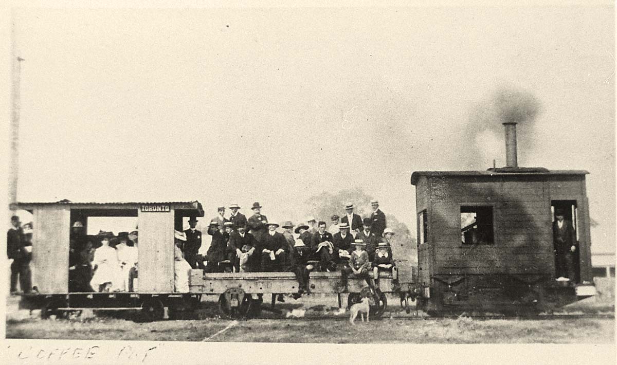 Lake Macquarie. Toronto - Coffee Pot Train