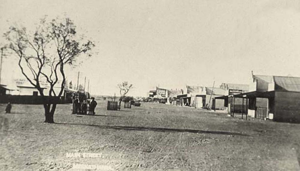 Meekatharra. Main Street