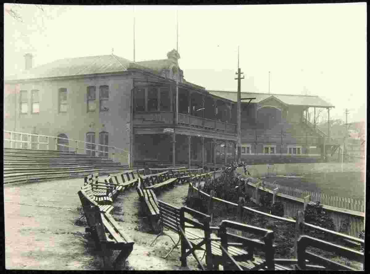Melbourne. East Melbourne Cricket ground, Outer seating area