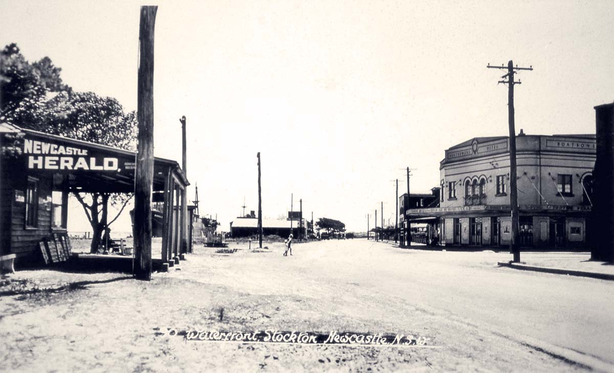 Newcastle. 'Stockton Waterfront', Boat Rowers Hotel and newsagency, early 1900s