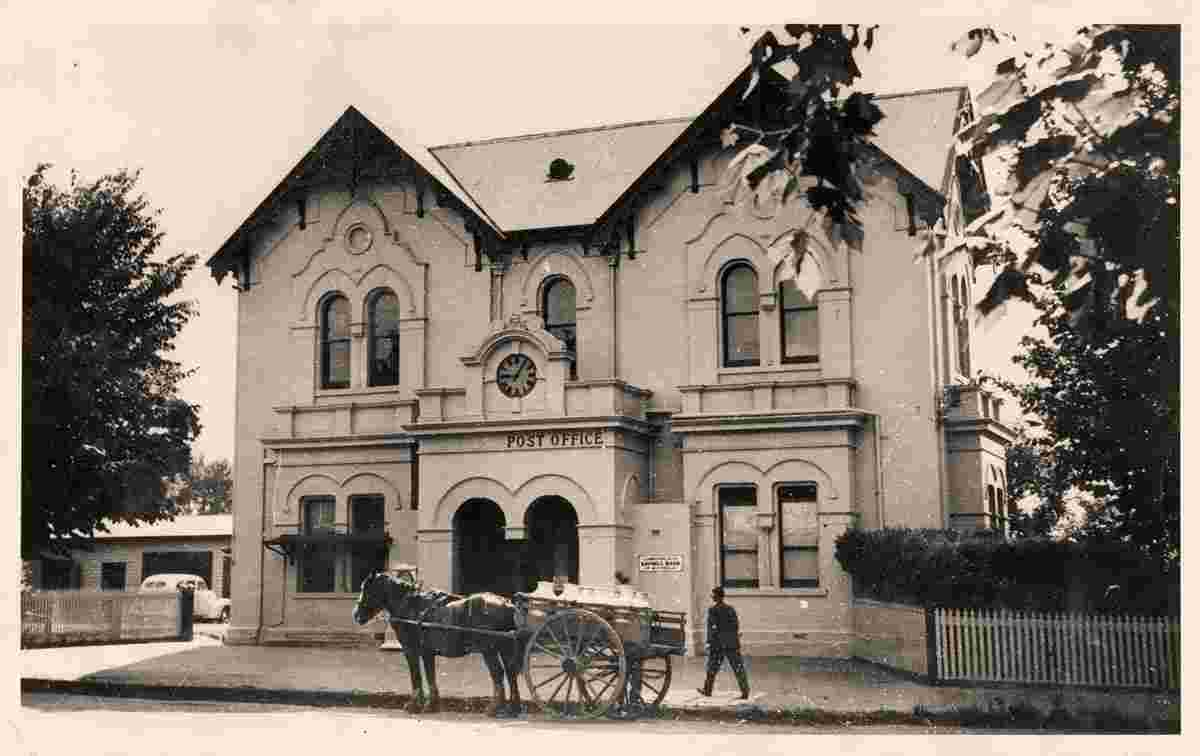 Warragul. Post Office, 1943