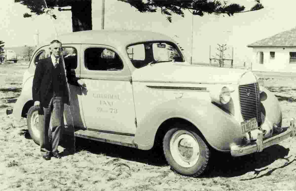 Wollongong. Henson's Taxi