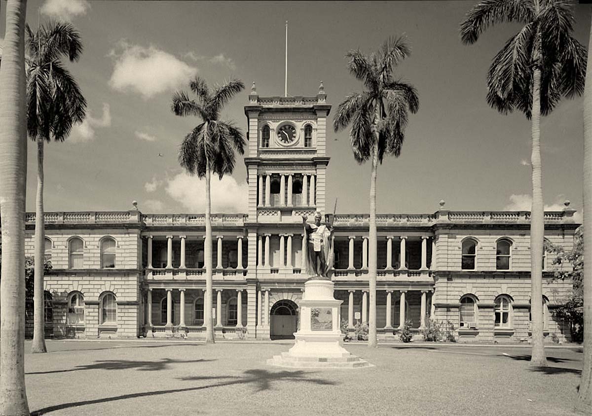 Honolulu. Aliiolani Hale, King Street