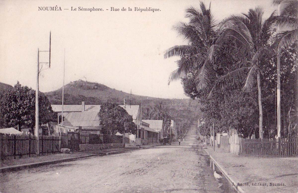 Nouméa. Rue de la République