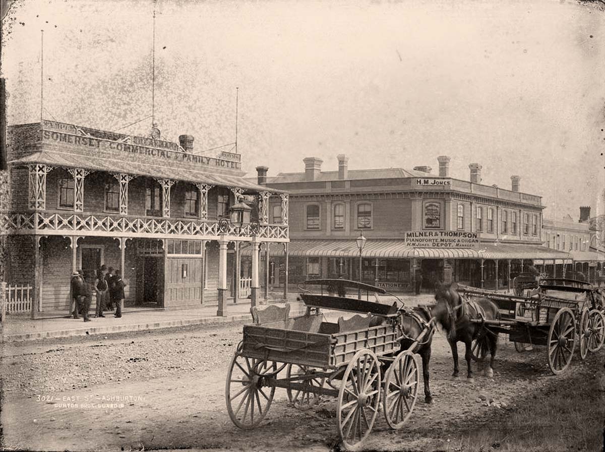 Ashburton. East Street, Somerset commercial family hotel, horses cabriolets