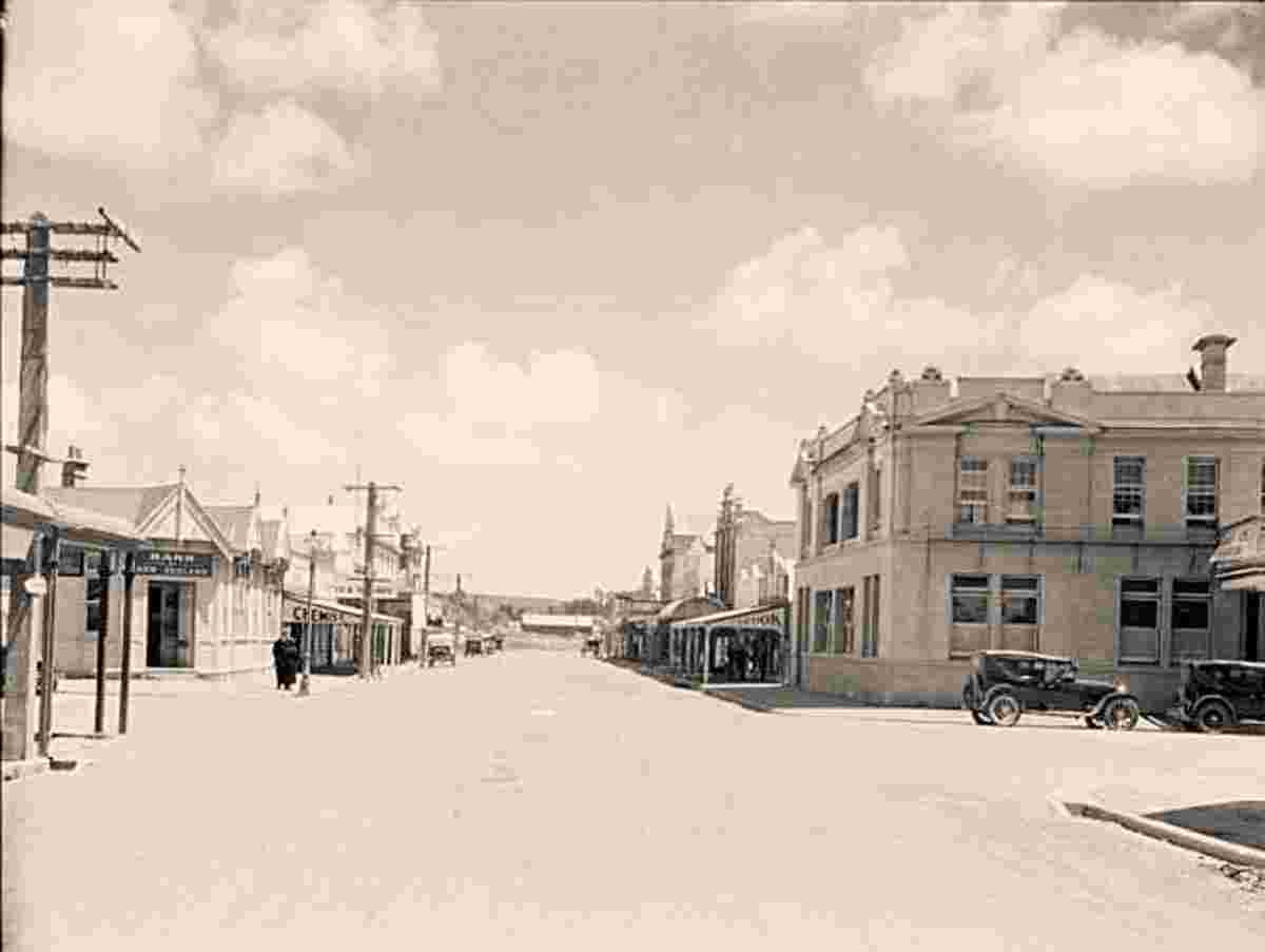 Dargaville. Panorama of Street