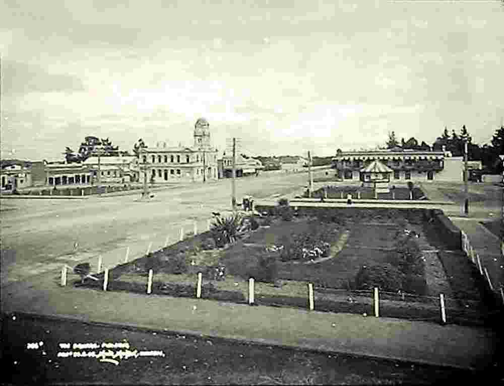 Feilding. The Square