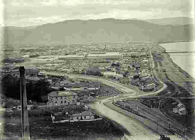 Lower Hutt. Looking on Suburb Petone