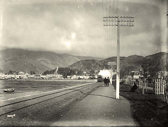 Nelson. Train going to Port
