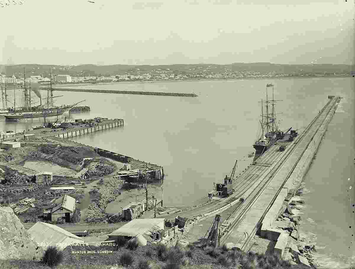 Oamaru. Breakwater, circa 1880's