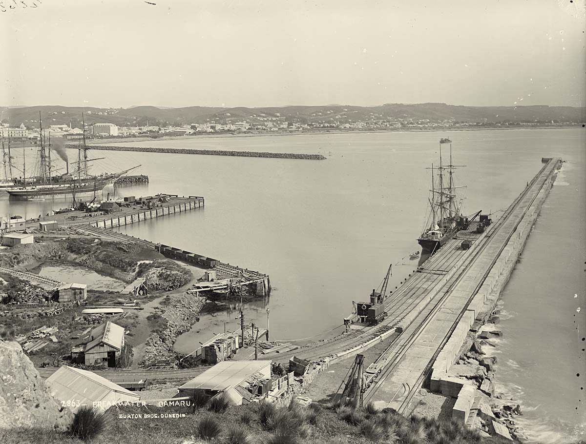 Oamaru. Breakwater, circa 1880's