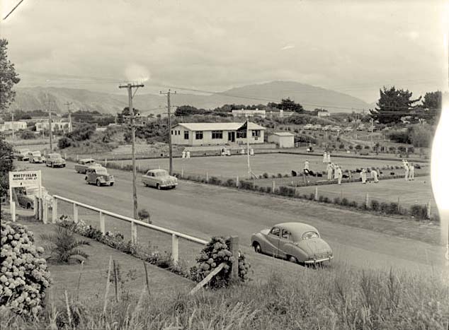 Paraparaumu. Bowling club, 22 Dec 1956