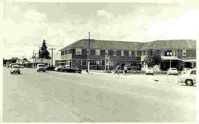 Taupo. Lake Hotel, 1957