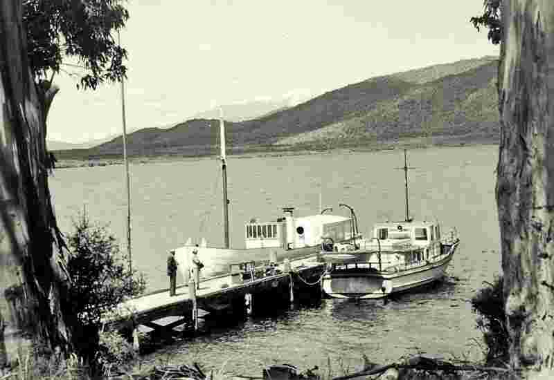 Te Anau. Lake Te Anau