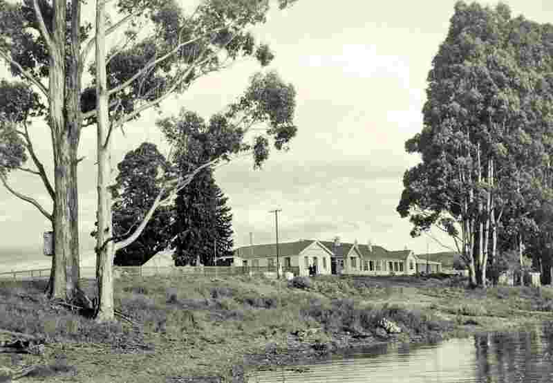 Te Anau. Te Anau Hotel
