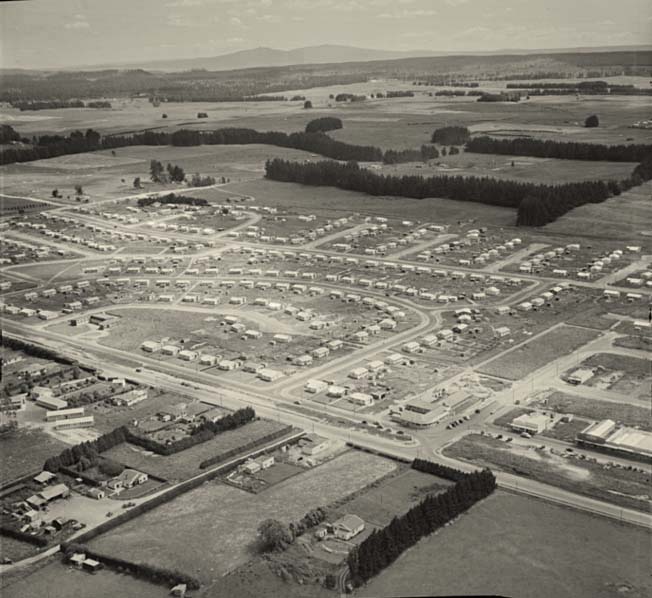 Aerial view of Tokoroa, January 1953