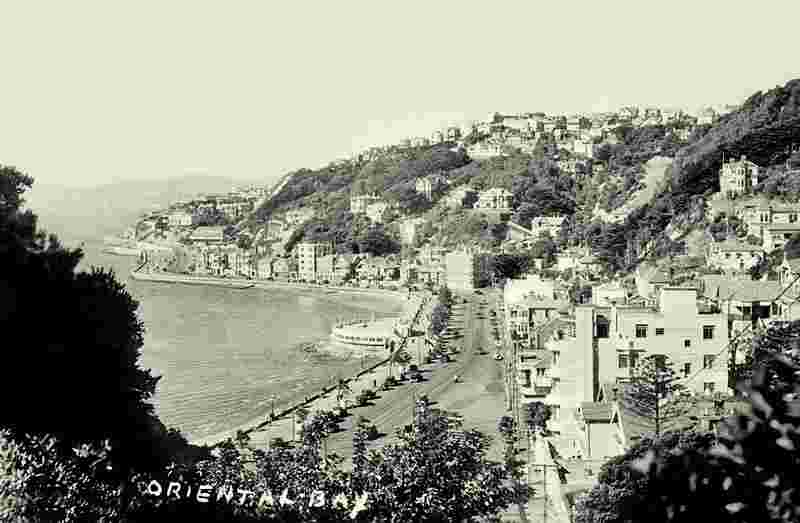 Wellington. Oriental Bay, view from Moeller Street